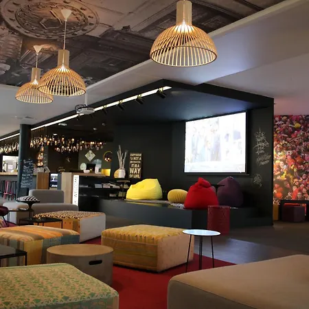 Novotel Centre Gares 4*