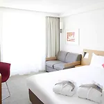 酒店 诺沃特里尔中央车站酒店 里尔