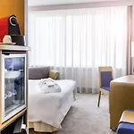诺沃特里尔中央车站酒店