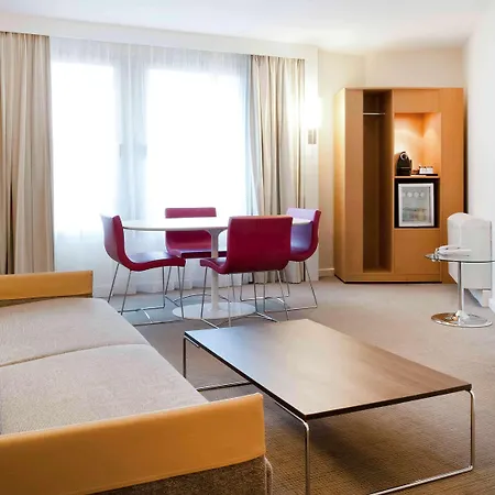 Novotel Centre Gares Отель Лилль