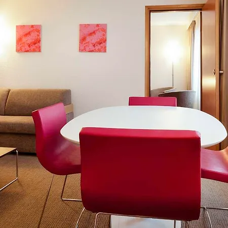Novotel Centre Gares فندق 4*