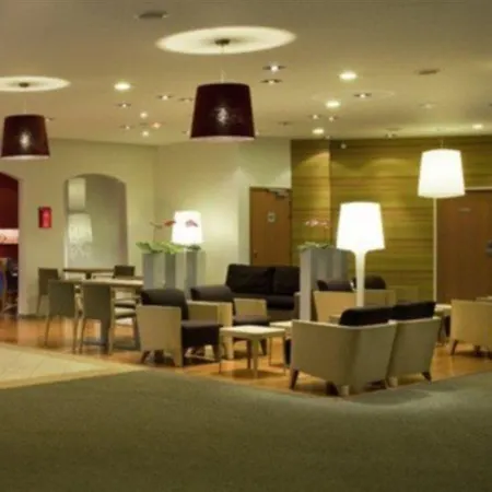 Hotell Novotel Centre Gares 4*