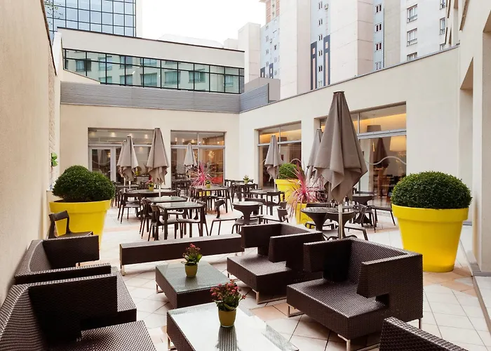 Novotel Centre Gares 4*