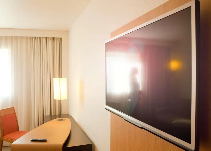 Novotel Centre Gares 4*