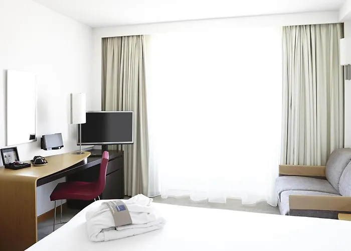 Novotel Centre Gares 4*