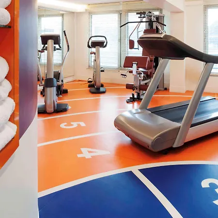 Hotel Novotel Centre Gares Lila