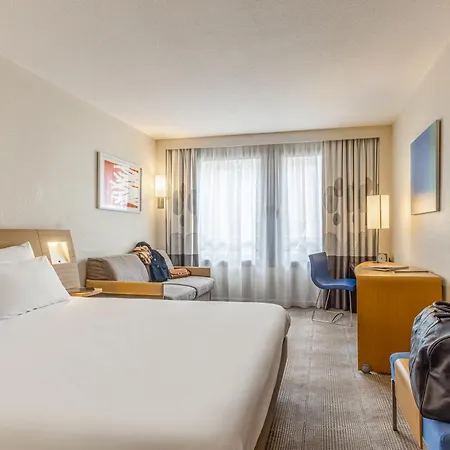 Novotel Centre Gares 4*