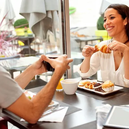 Novotel Centre Gares فندق ليل