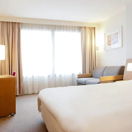 Novotel Centre Gares فندق ليل